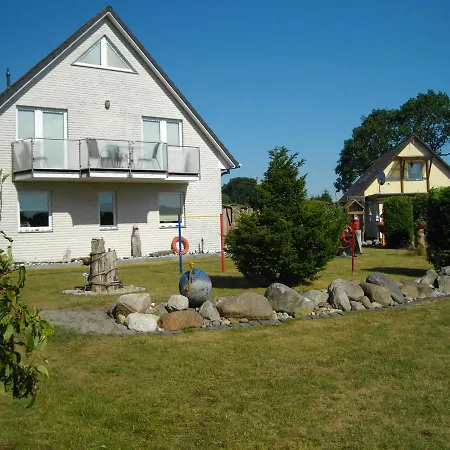 Ferienhaus Seemannsgarn Apartment Bollhagen